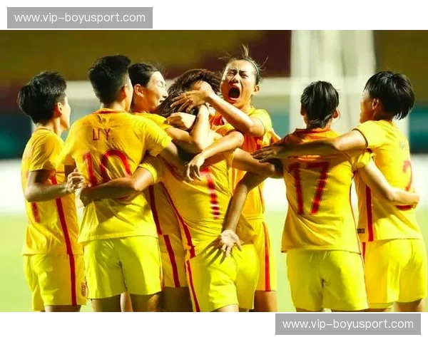 玫瑰与刺的巅峰对决：当中国女足遇见朝鲜，一场超越胜负的意志长征